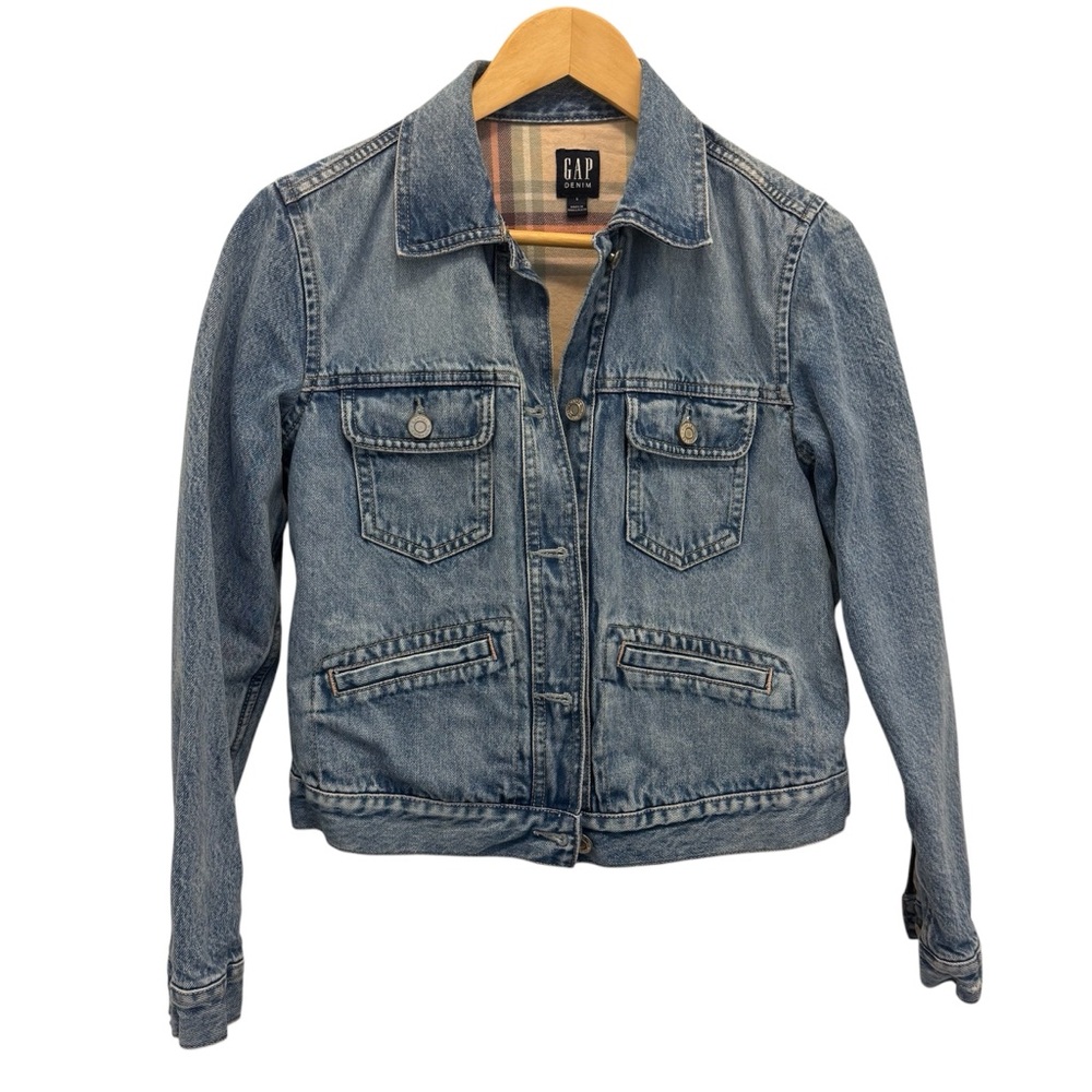 GAP Denim Jacket in Light Blue Wash with Plaid Flannel Lining